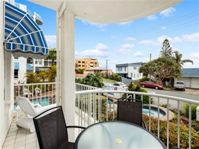 Unit 5 ‘Estoril’ 38 McIlwraith Street, Moffat Beach QLD 4551