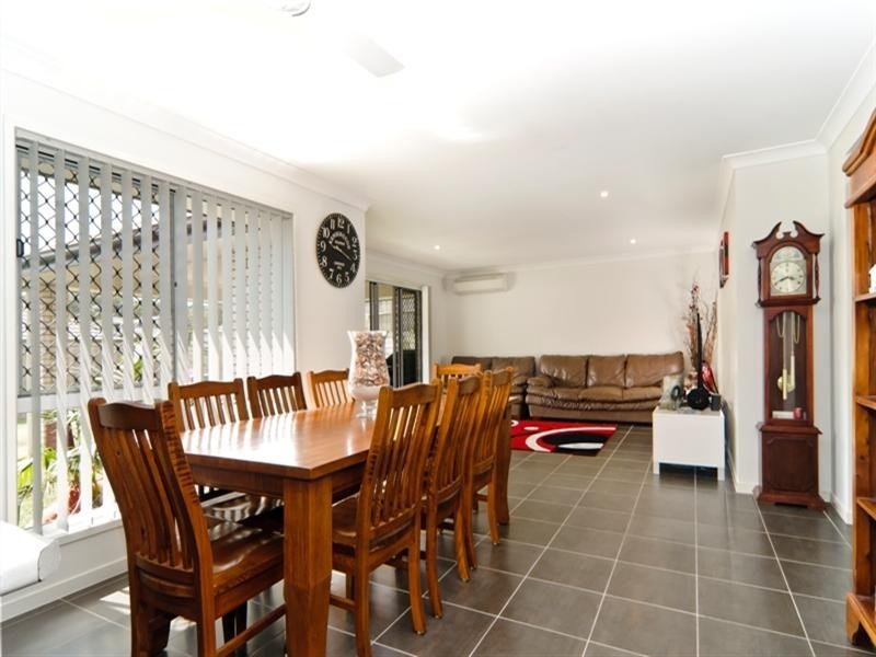7 Sunrise Terrace, Little Mountain QLD 4551