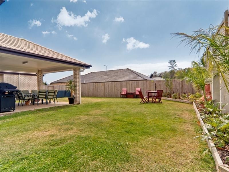 7 Sunrise Terrace, Little Mountain QLD 4551