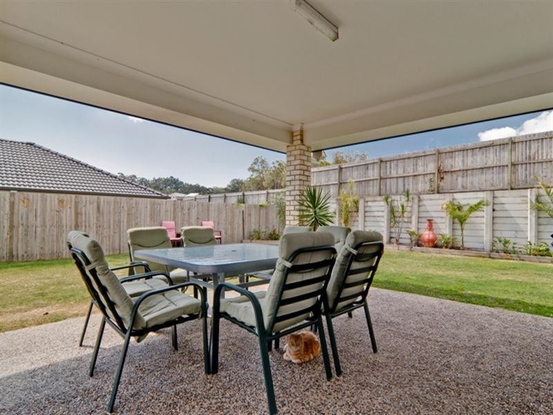 7 Sunrise Terrace, Little Mountain QLD 4551