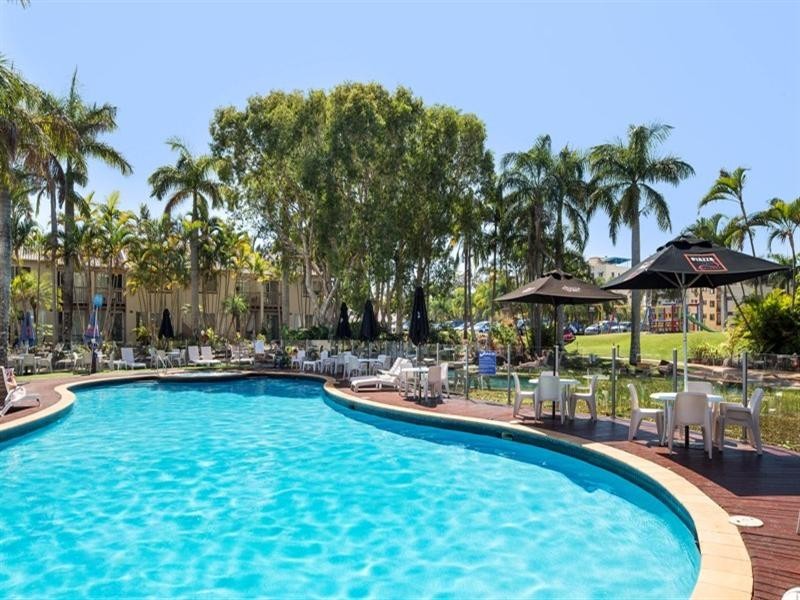 22 ‘Oaks’ 2 Landsborough Parade, Golden Beach QLD 4551