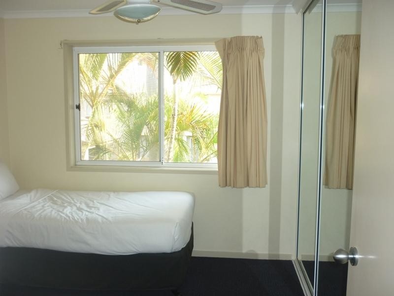 22 ‘Oaks’ 2 Landsborough Parade, Golden Beach QLD 4551