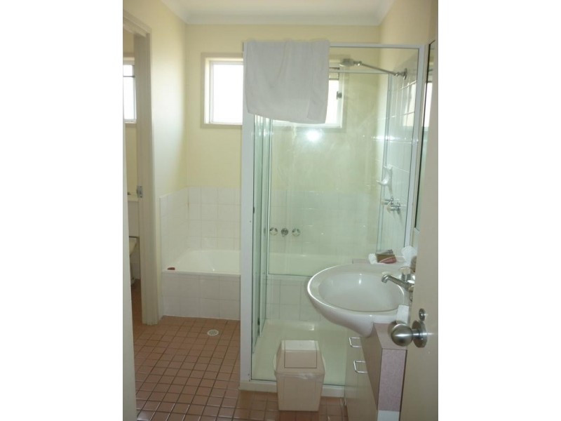 22 ‘Oaks’ 2 Landsborough Parade, Golden Beach QLD 4551