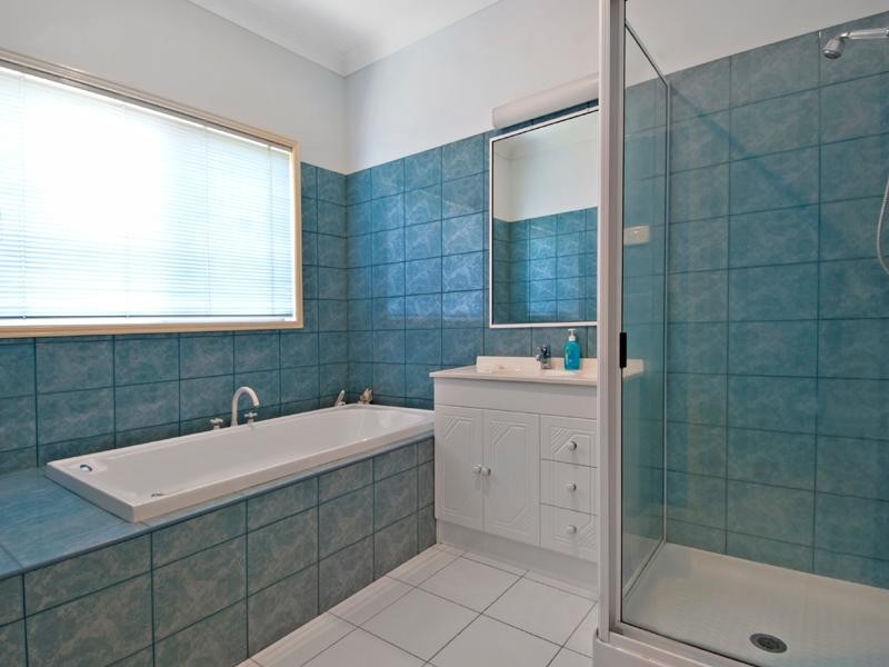 6 Samuel Court, Moffat Beach QLD 4551