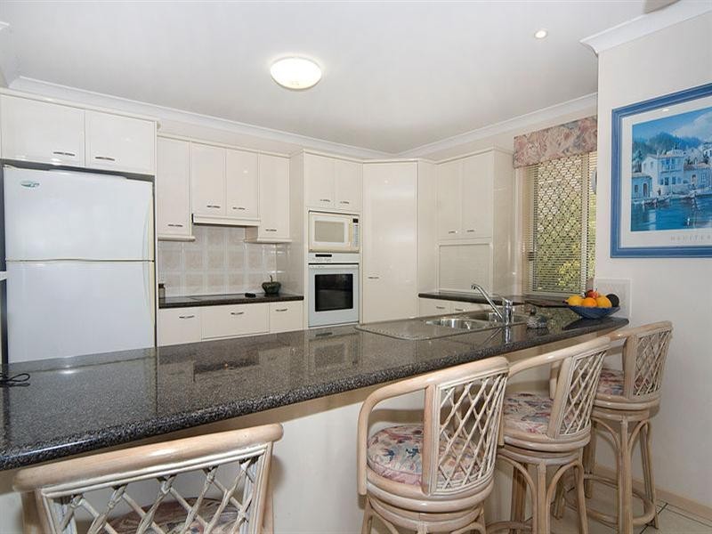 2 Cowiebank Place, Pelican Waters QLD 4551