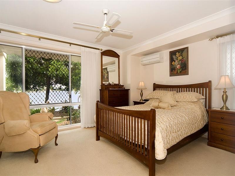 2 Cowiebank Place, Pelican Waters QLD 4551