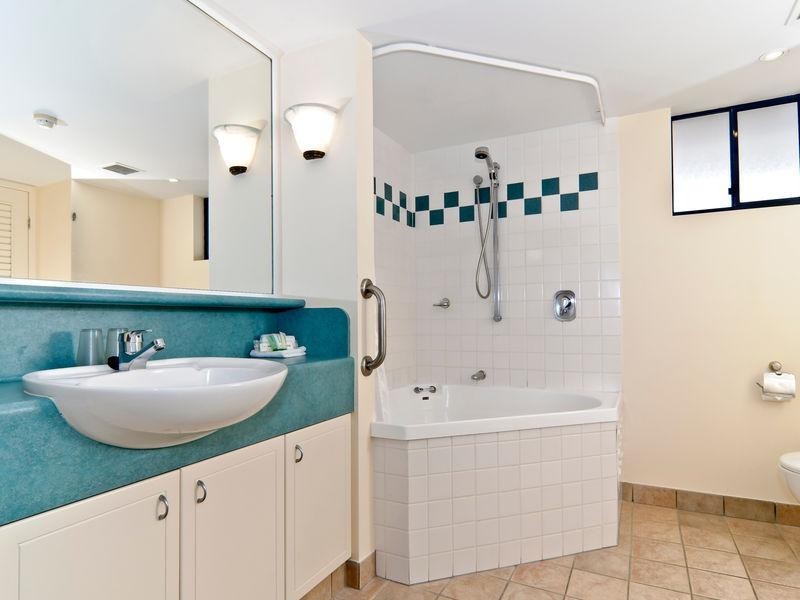 Unit 812 ‘Worldmark’ 75 Golden Beach Esplanade, Golden Beach QLD 4551