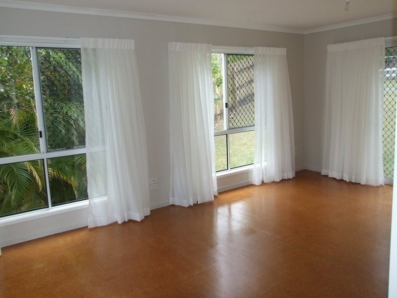 7 Karanne Drive, Mooloolah Valley QLD 4553