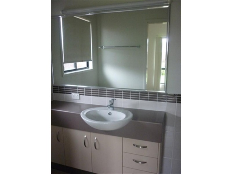 11 Tamarind Street, Meridan Plains QLD 4551