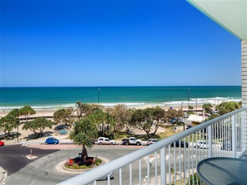 Unit 15 ‘Capeview’ 28 Orvieto Terrace, Kings Beach QLD 4551