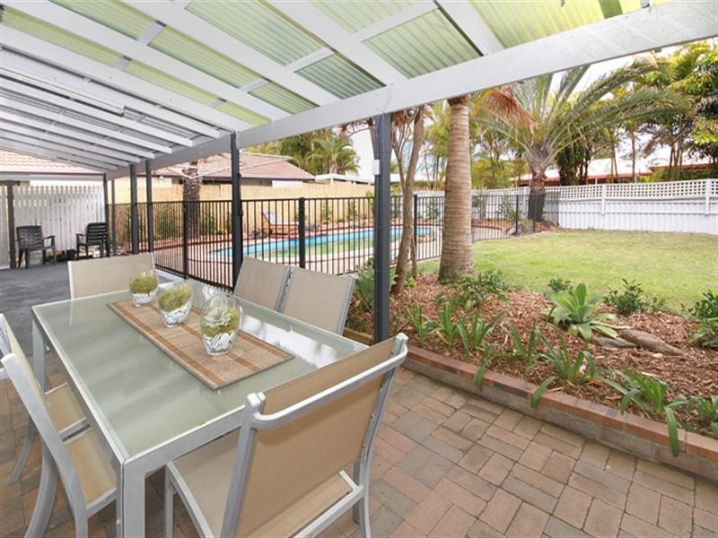 8 Mallawa Street, Buddina QLD 4575