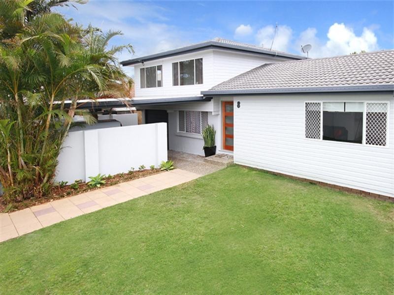 8 Mallawa Street, Buddina QLD 4575