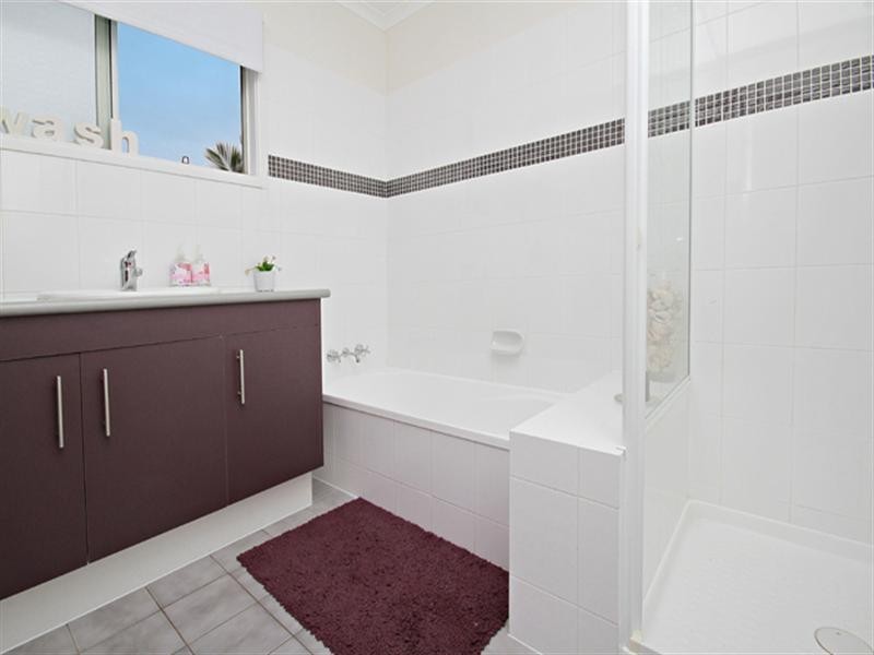 8 Mallawa Street, Buddina QLD 4575