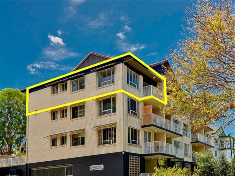 Unit 9 ‘Kensington’ 26 Saltair Street, Kings Beach QLD 4551