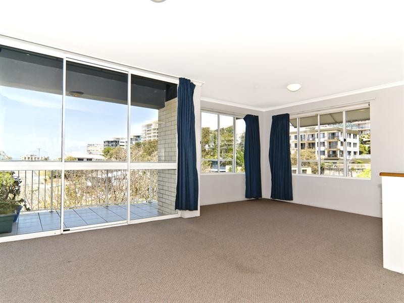 Unit 9 ‘Kensington’ 26 Saltair Street, Kings Beach QLD 4551