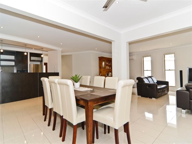 16 Campbellville Circuit, Pelican Waters QLD 4551