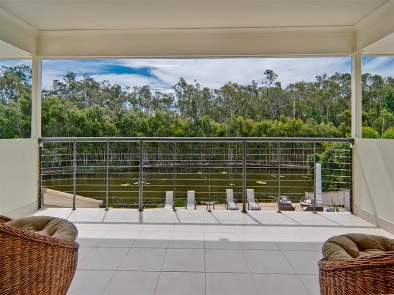 16 Campbellville Circuit, Pelican Waters QLD 4551