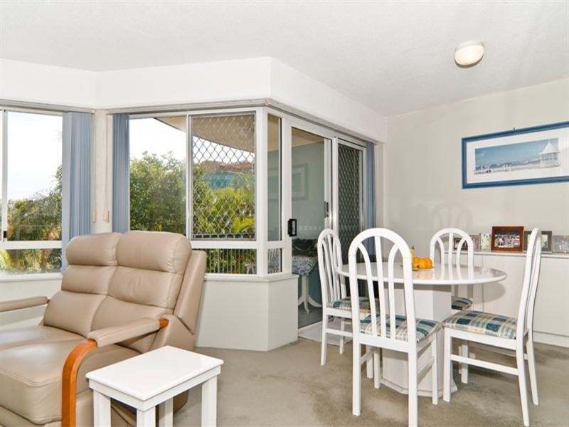 Unit 8 ‘Chequers’ 34 King Street, Kings Beach QLD 4551