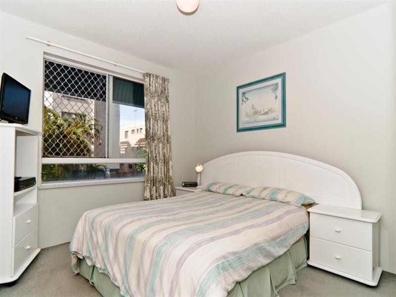 Unit 8 ‘Chequers’ 34 King Street, Kings Beach QLD 4551