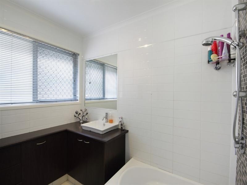 15 Arinya Street, Wurtulla QLD 4575