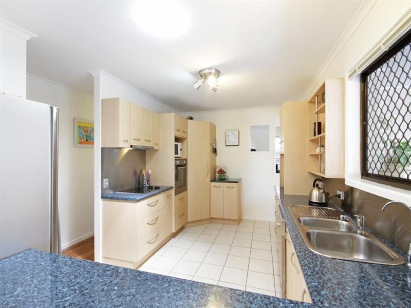 15 Arinya Street, Wurtulla QLD 4575