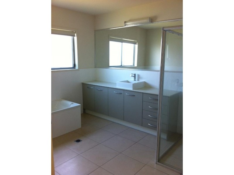 25 The Promenade, Pelican Waters QLD 4551