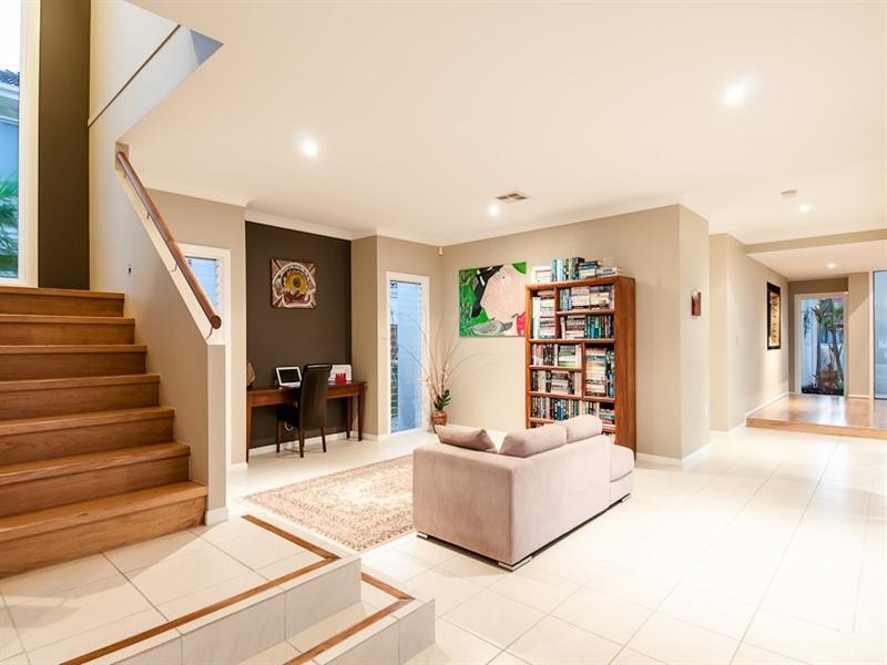 16 Reliance Place, Pelican Waters QLD 4551