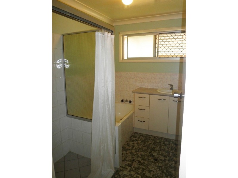 33 Nelson Street, Golden Beach QLD 4551