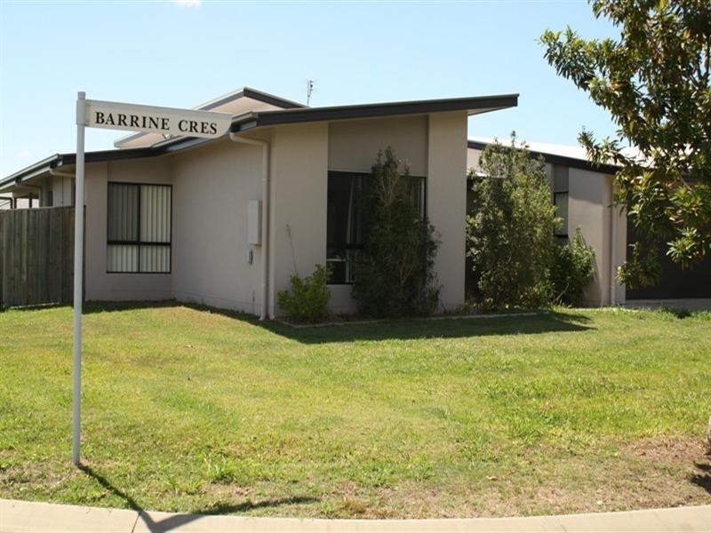 1 Barrine Crescent, Caloundra West QLD 4551