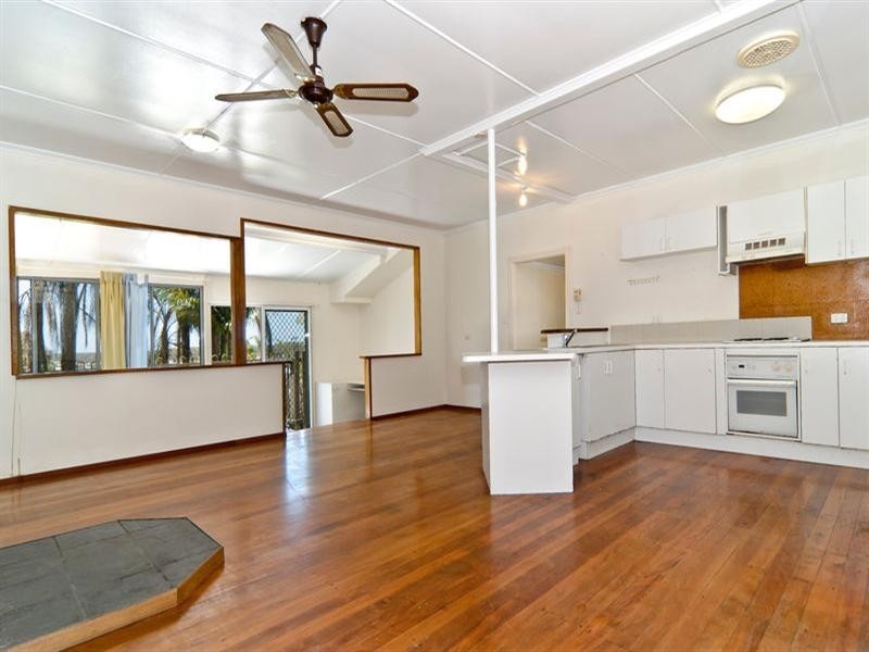 255 Caloundra Road, Little Mountain QLD 4551