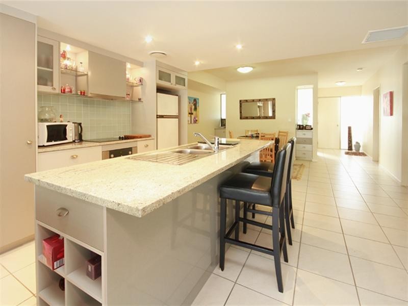 20/1 Grenada Way, Kawana Island QLD 4575