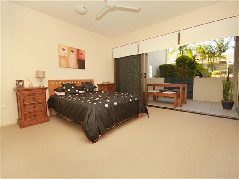 20/1 Grenada Way, Kawana Island QLD 4575