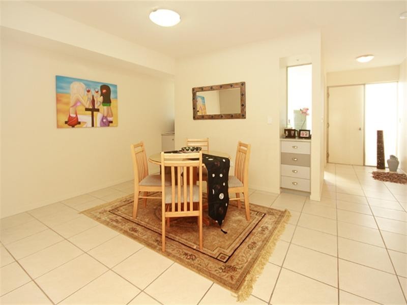 20/1 Grenada Way, Kawana Island QLD 4575