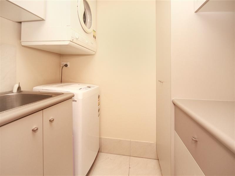 20/1 Grenada Way, Kawana Island QLD 4575