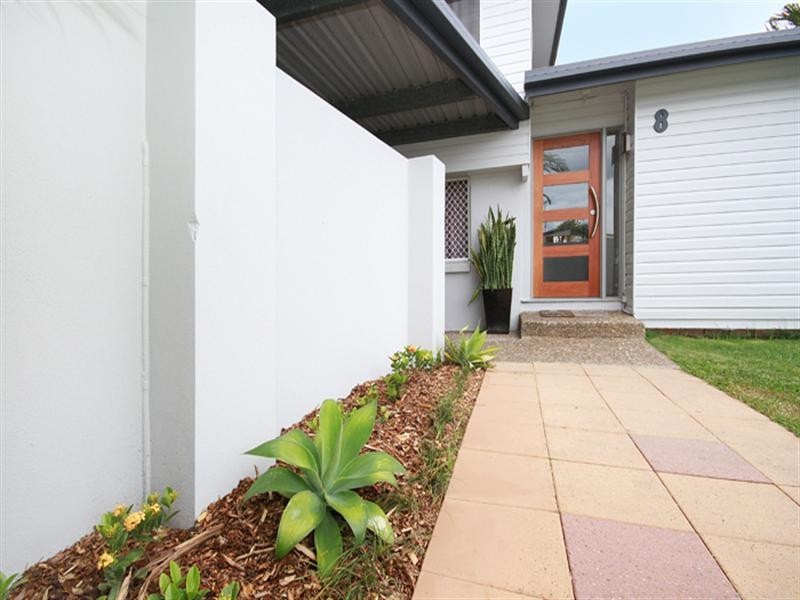 8 Mallawa Street, Buddina QLD 4575