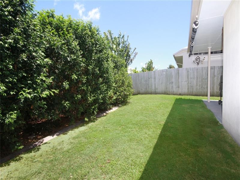 8 Domatia Place, Meridan Plains QLD 4551