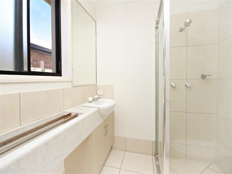 8 Domatia Place, Meridan Plains QLD 4551
