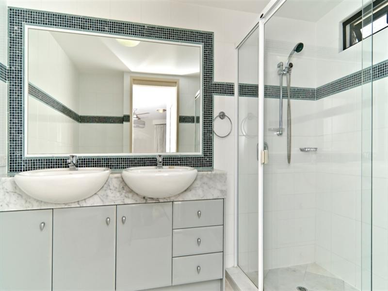 Unit 2 ‘Cabarita’ 82 The Esplanade, Golden Beach QLD 4551