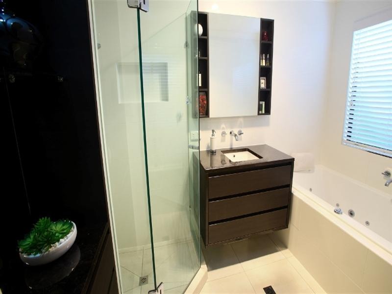 88 Sunset Drive, Little Mountain QLD 4551