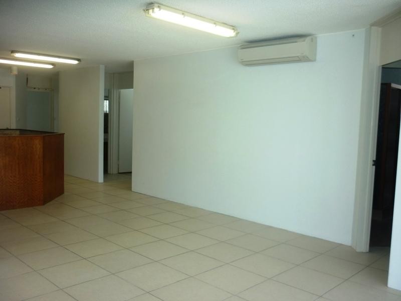 Unit 18 ‘Monterey Lodge’ 27 Warne Terrace, Kings Beach QLD 4551