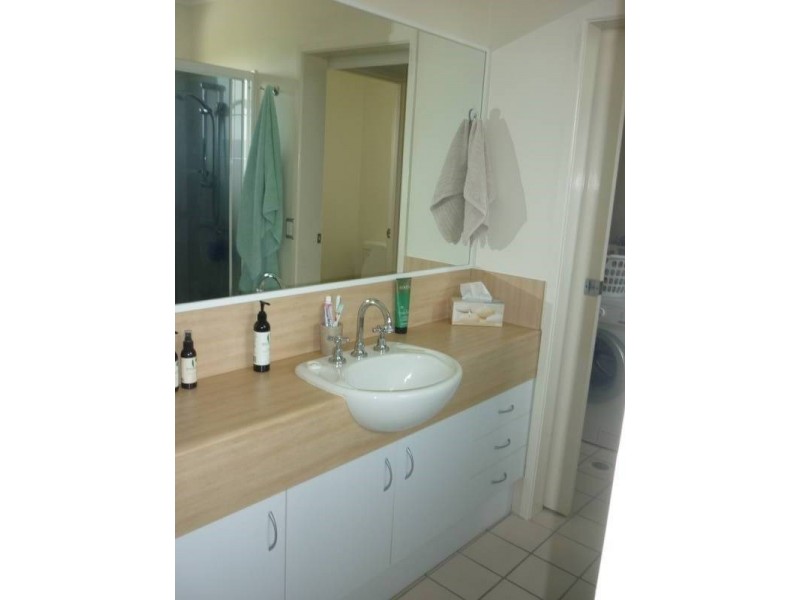 Unit 6/14 Mahia Terrace, Kings Beach QLD 4551