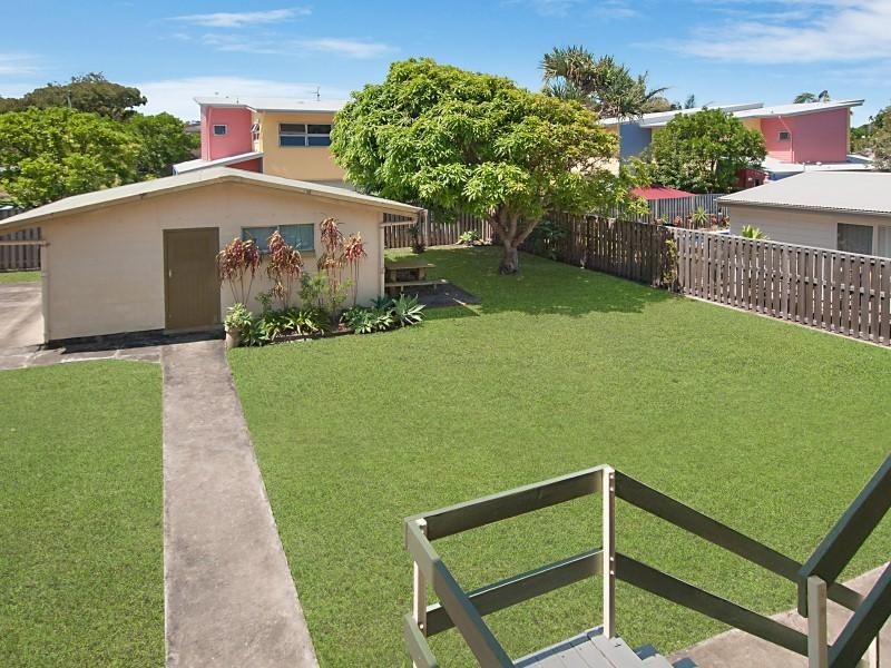 5 Coochin Street, Dicky Beach QLD 4551