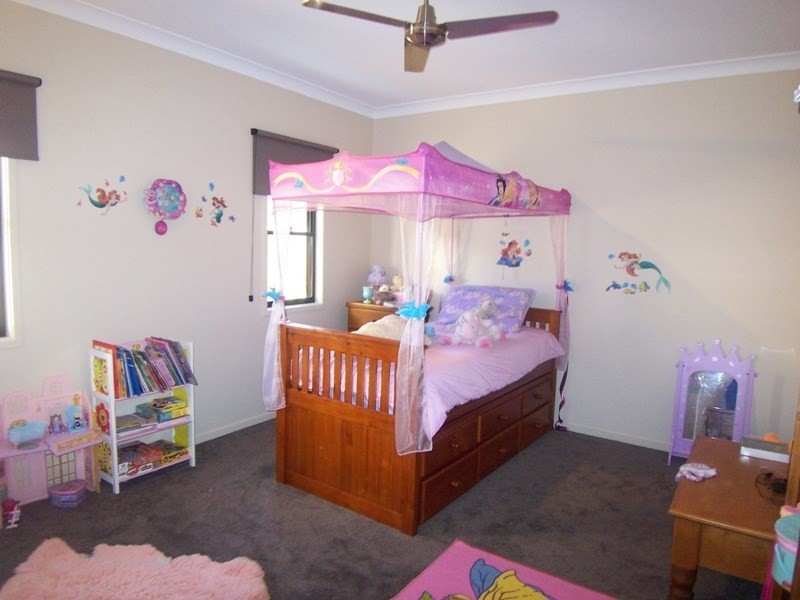 5 Cannon Lane, Little Mountain QLD 4551