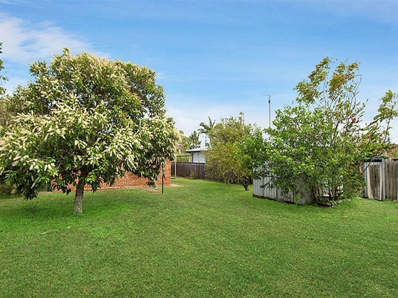 5 Lewis Street, Caloundra QLD 4551