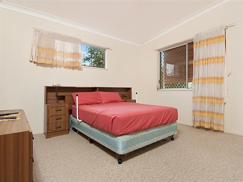 5 Lewis Street, Caloundra QLD 4551