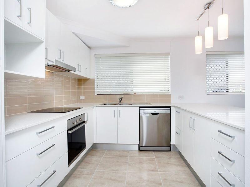 Unit 2/1 Burke Street, Golden Beach QLD 4551