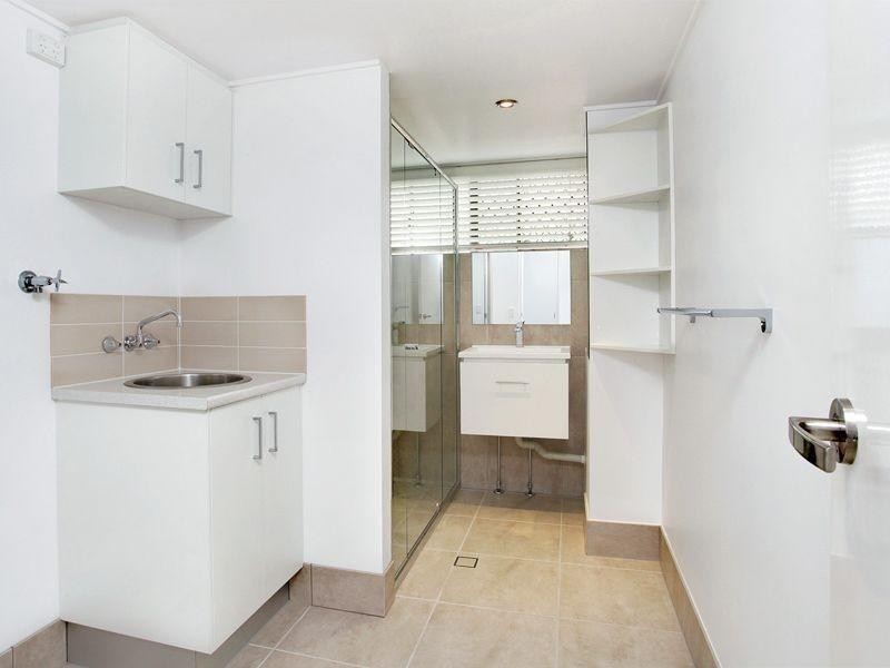 Unit 2/1 Burke Street, Golden Beach QLD 4551