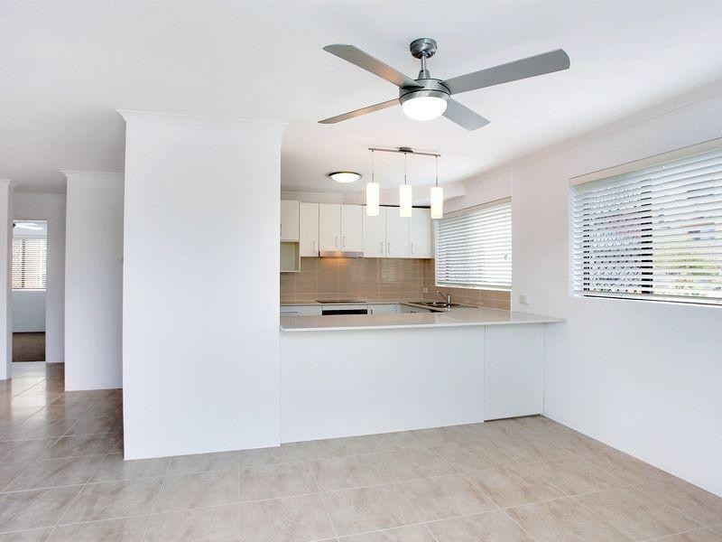 Unit 2/1 Burke Street, Golden Beach QLD 4551