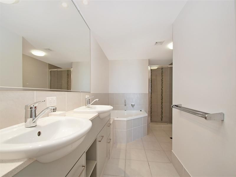 Unit 401 ‘Seabourn’ 56 Lower Gay Terrace, Caloundra QLD 4551