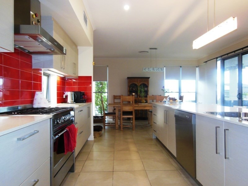 9 Abbey Court, Pelican Waters QLD 4551